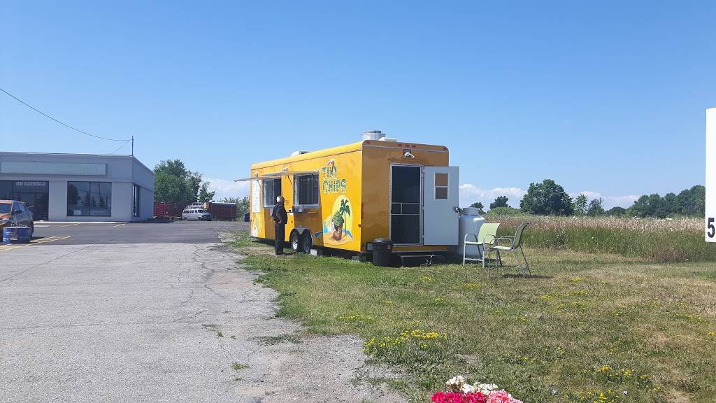 Tiki Chips | restaurant | 582 Bayfield St, Barrie, ON L4M 5A2, Canada | 7058165833 OR +1 705-816-5833