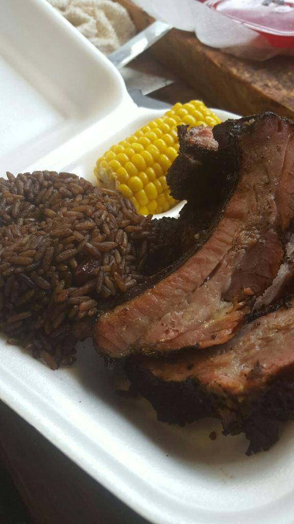Bo Legs BBQ | restaurant | 250 NE 167th St, Miami, FL 33162, USA | 3053032134 OR +1 305-303-2134