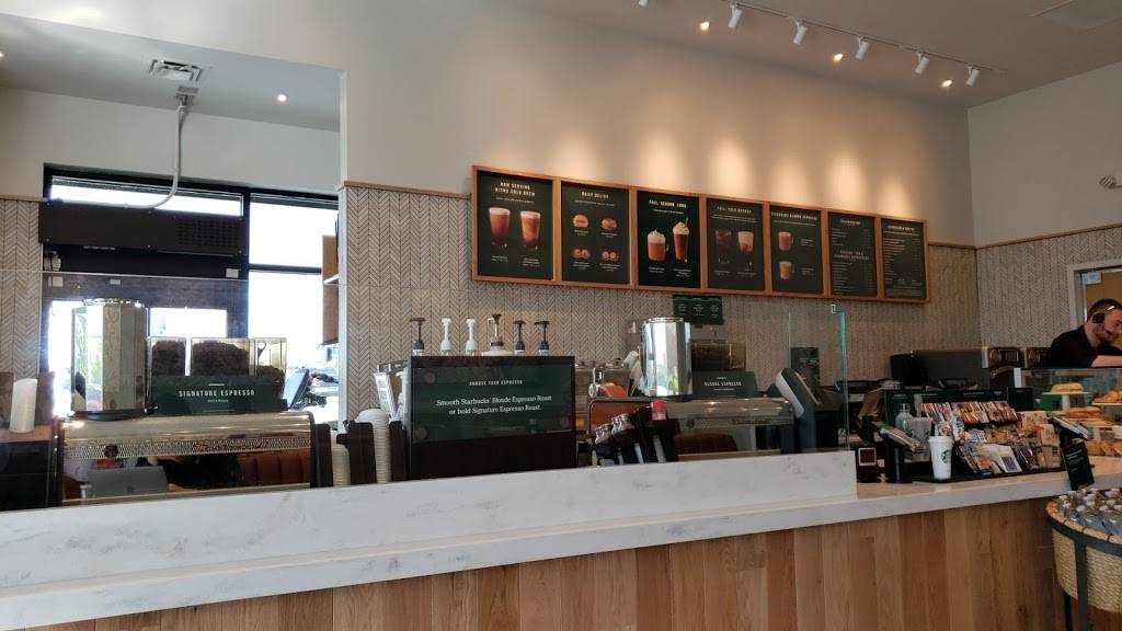 Starbucks | cafe | 1650 E Main St Lot 8, Waukesha, WI 53186, USA | 2623644339 OR +1 262-364-4339