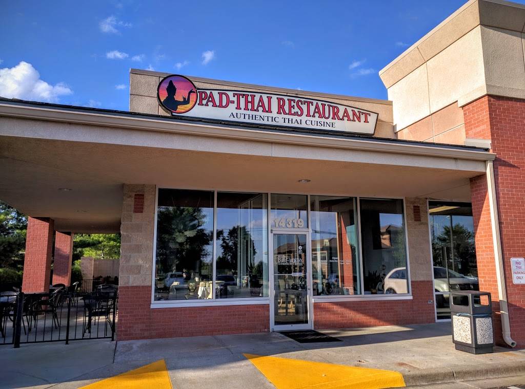 Pad Thai | restaurant | 14319 Metcalf Ave, Overland Park, KS 66223, USA | 9136854500 OR +1 913-685-4500