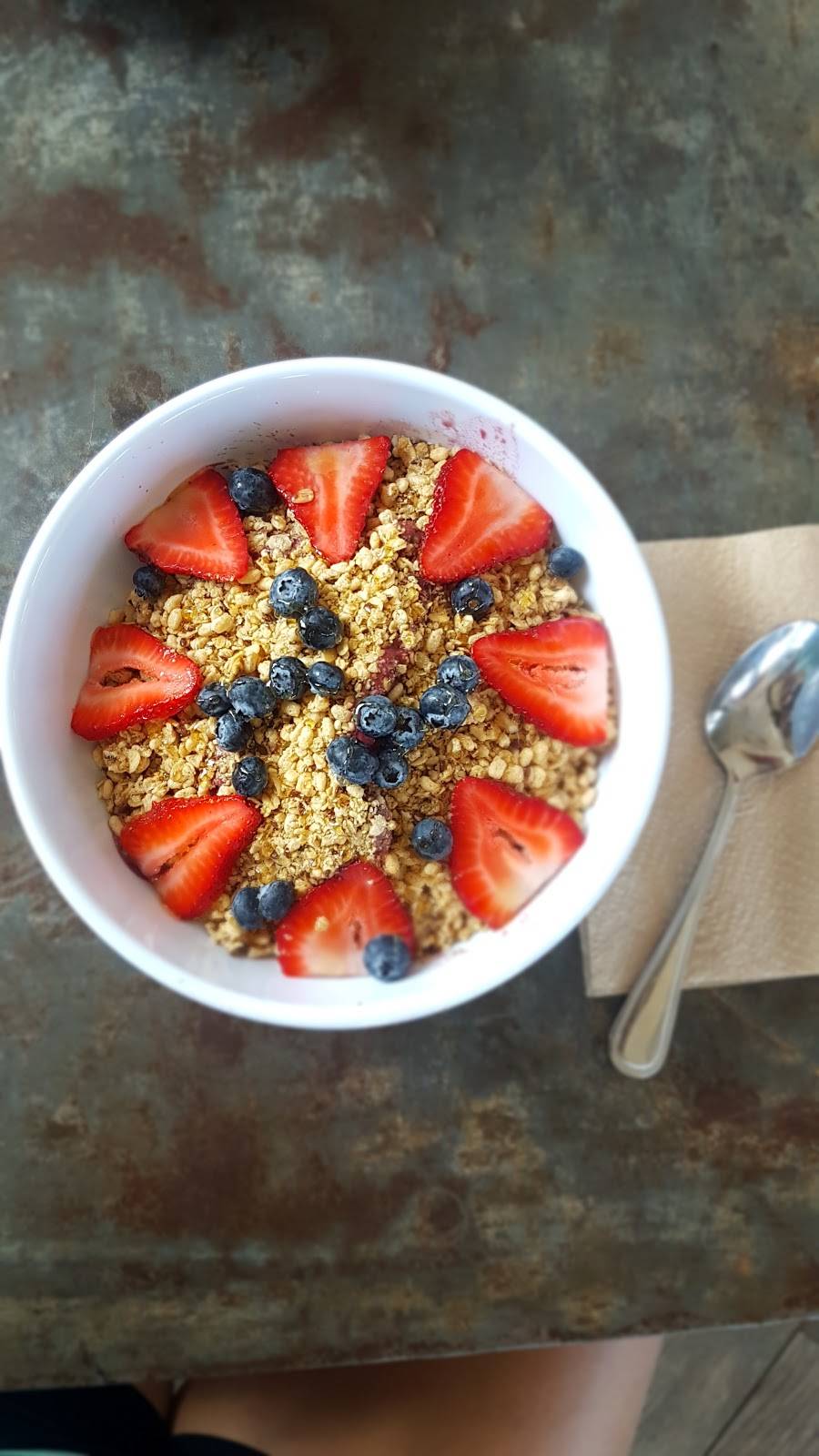 Banzai Bowls Haleiwa | restaurant | 62-594 Kamehameha Hwy #100, Haleiwa, HI 96712, USA | 8086375000 OR +1 808-637-5000