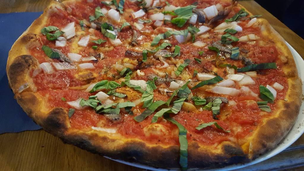 Martinos Trattoria & Pizzeria | restaurant | 2614 E Chestnut Ave, Vineland, NJ 08361, USA | 8566924448 OR +1 856-692-4448