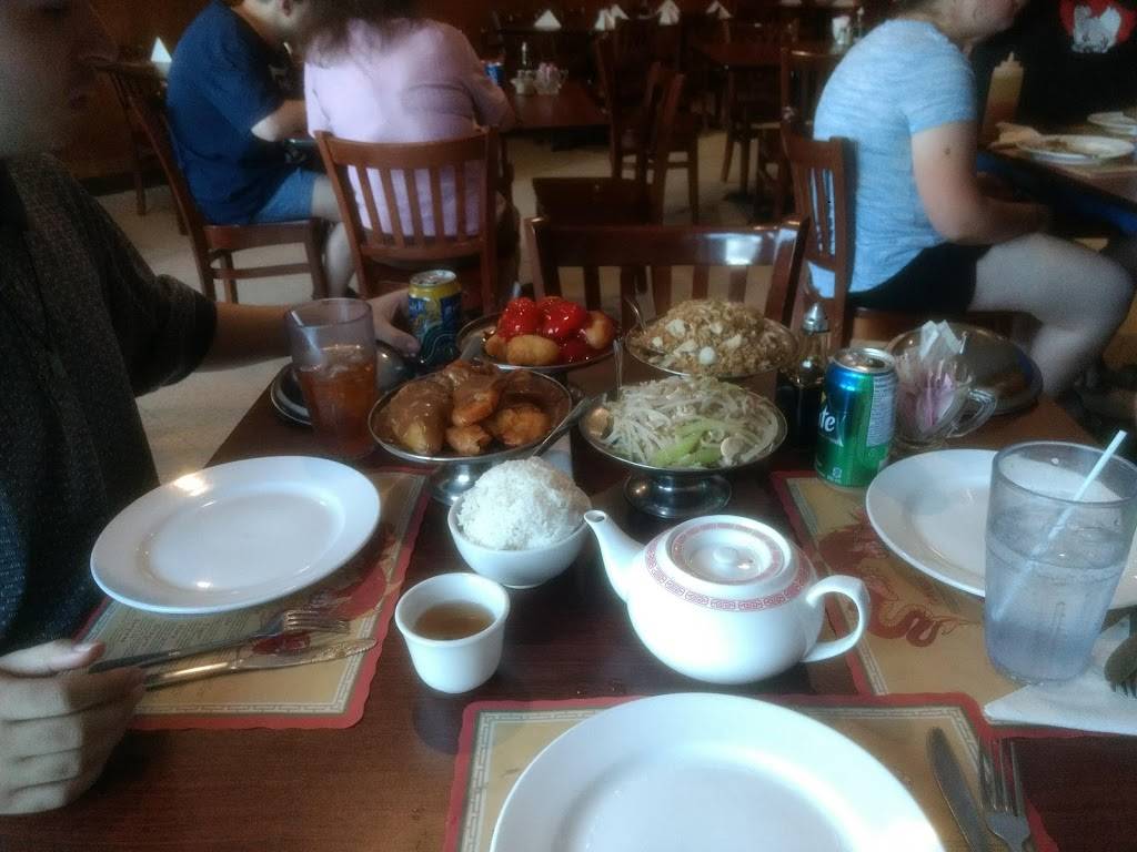 Red Sun Restaurant | restaurant | 1481 Front Rd, Windsor, ON N9J 2B2, Canada | 5197346500 OR +1 519-734-6500