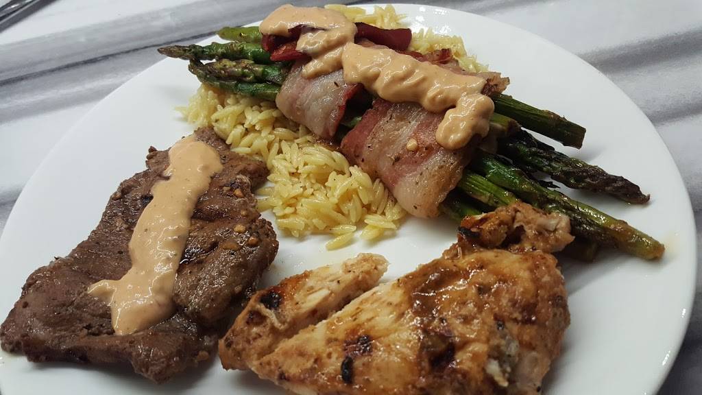 Untamed Chef | restaurant | 7338 N University St, Peoria, IL 61614, USA | 3092310906 OR +1 309-231-0906