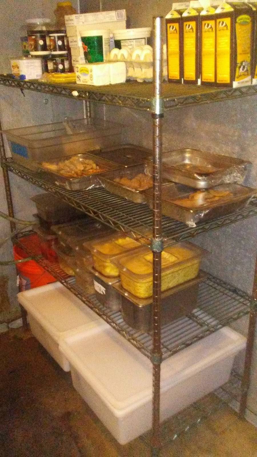 Ferraros Pizzeria & Pub | restaurant | 111 Jackson Ave, Memphis, TN 38103, USA | 9015222033 OR +1 901-522-2033