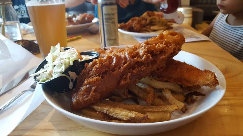 The Brick & Barrel Public House | restaurant | 209 W Main St, Leesburg, FL 34748, USA | 3524313069 OR +1 352-431-3069