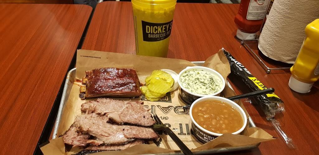 Dickeys Barbecue Pit | restaurant | 407 N Pacific Coast Hwy, Redondo Beach, CA 90277, USA | 4243980042 OR +1 424-398-0042