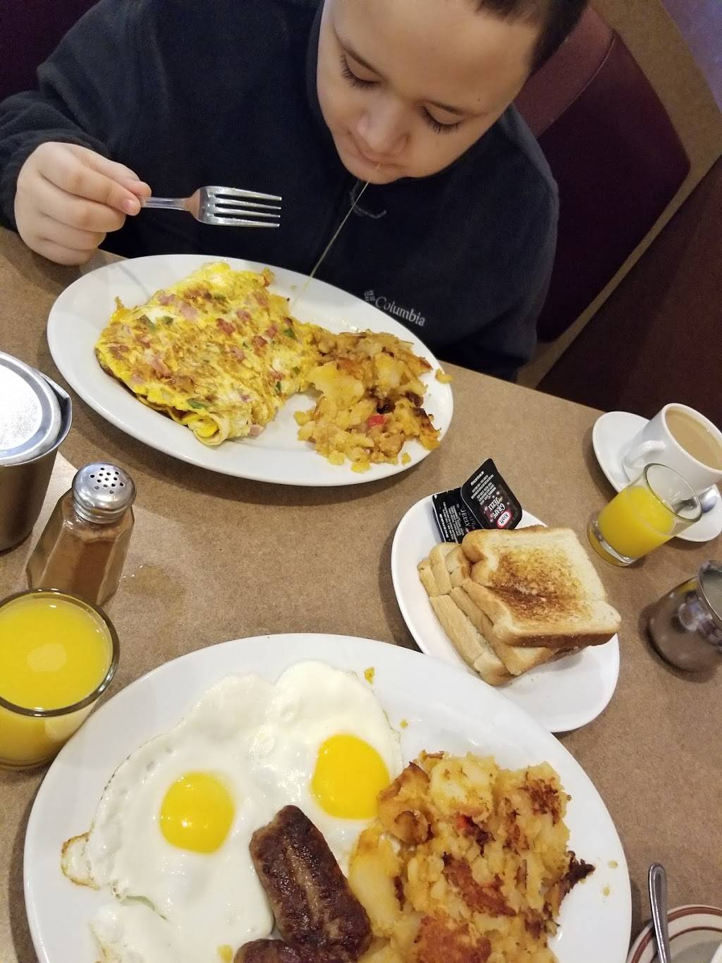 D & D Coffee Shop | cafe | 4508 Fort Hamilton Pkwy, Brooklyn, NY 11219, USA | 7184388365 OR +1 718-438-8365