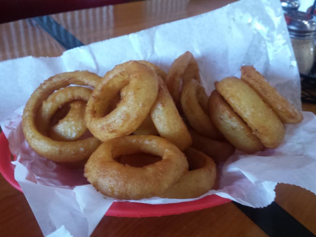 Buck Snort | restaurant | 113 4th St, Neola, IA 51559, USA | 7124859090 OR +1 712-485-9090