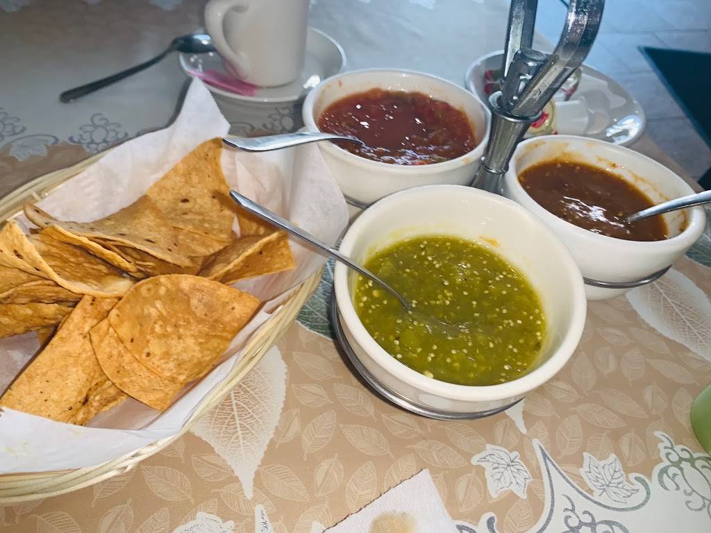 4 Caminos restaurant | restaurant | 1703 N Pulaski Rd, Chicago, IL 60639, USA | 7734941718 OR +1 773-494-1718