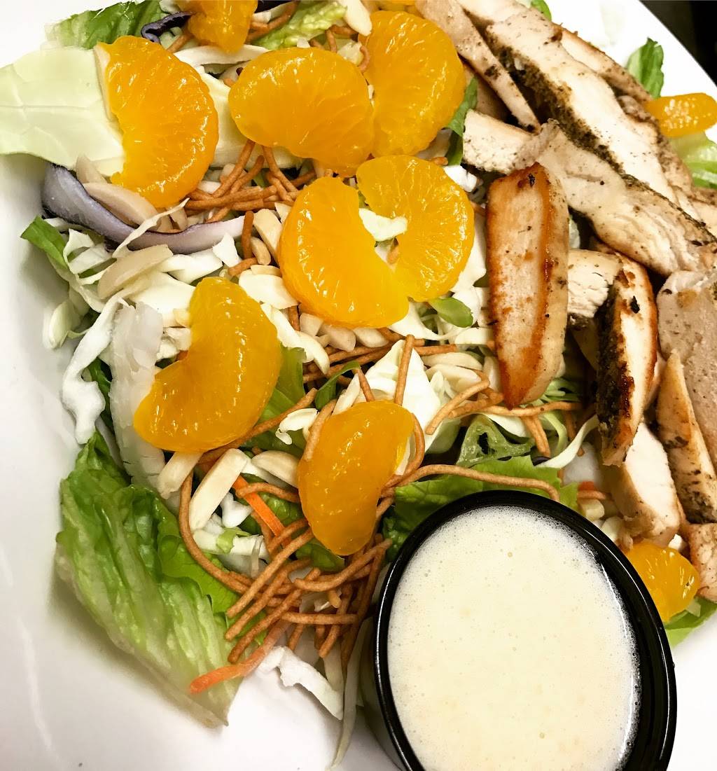 CJs Sports Grill | restaurant | 201 N Mable St, Pinconning, MI 48650, USA | 9892002255 OR +1 989-200-2255