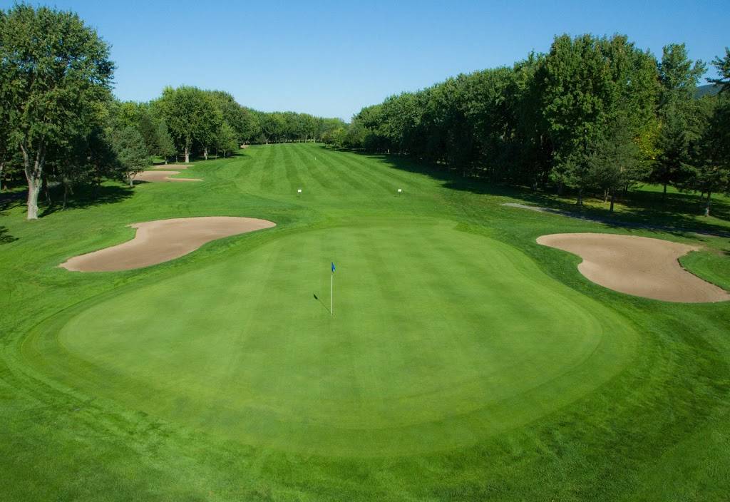 Golf Area De Rouville | restaurant | 4230 Rang de la Rivière N, Saint-Jean-Baptiste, QC J0L 2B0, Canada | 4504643903 OR +1 450-464-3903