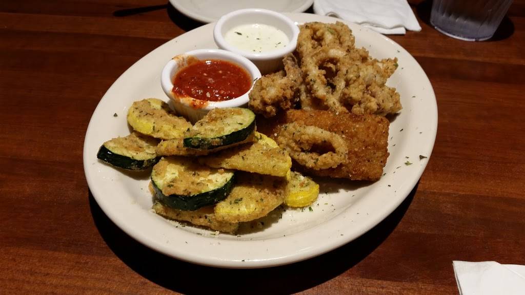 Johnny Carinos | restaurant | 1201 Airway Blvd, El Paso, TX 79925, USA | 9157787771 OR +1 915-778-7771