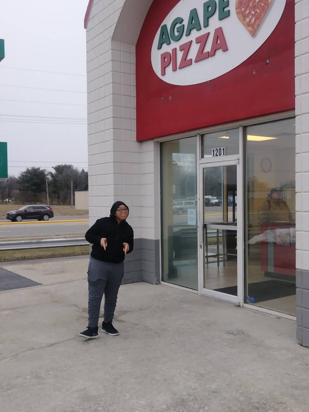 Agapé Pizza | meal takeaway | 1201 Greenwood Park E Dr, Greenwood, IN 46142, USA | 3178935117 OR +1 317-893-5117