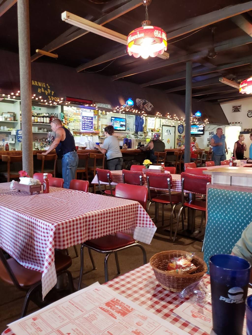 The Happy Spot | restaurant | 1667 Hoover Rd, Deer Grove, IL 61243, USA | 8154385282 OR +1 815-438-5282