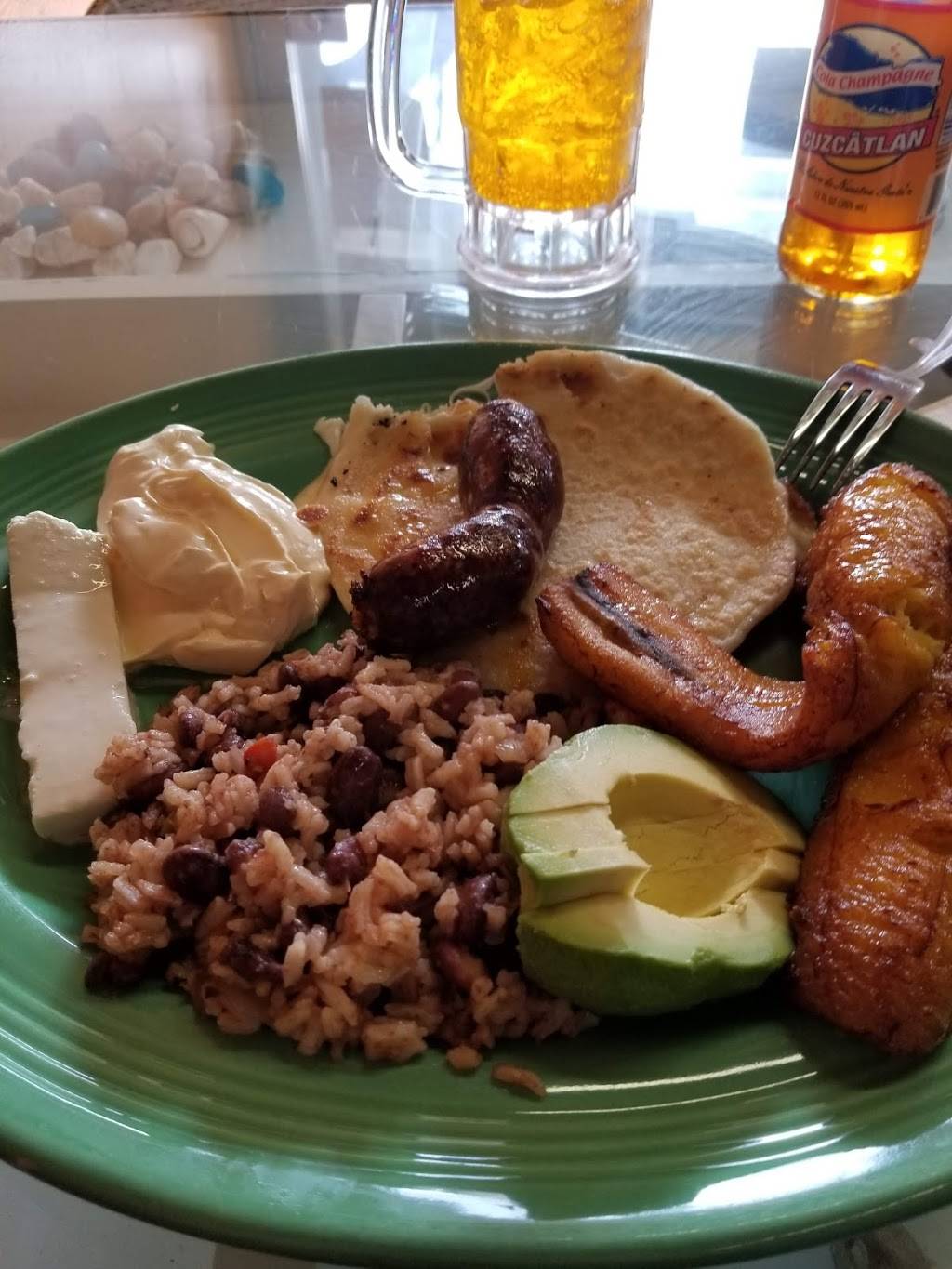 Izalco El Faro De Centro America | restaurant | 2757 W Pico Blvd, Los Angeles, CA 90006, USA | 3237345612 OR +1 323-734-5612