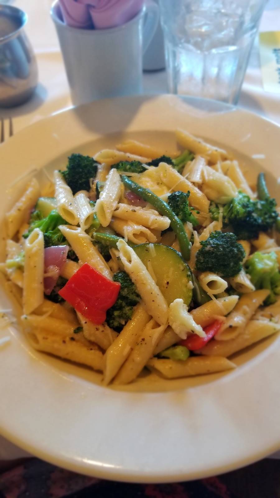 The Adams Mill Restaurant | restaurant | 165 Adams St, Manchester, CT 06042, USA | 8606464039 OR +1 860-646-4039