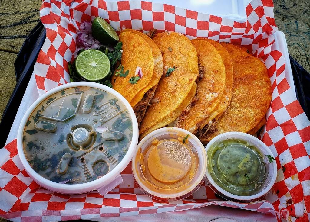 Birria Barrio | restaurant | 2710 S Presa St, San Antonio, TX 78210, USA | 2102894066 OR +1 210-289-4066