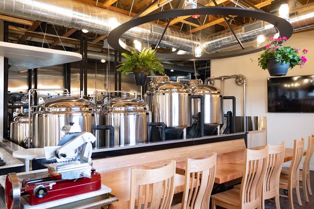 Pig Ate My Pizza Kitchen + Brewery | restaurant | 4124 W Broadway Ave, Robbinsdale, MN 55422, USA | 7635377267 OR +1 763-537-7267