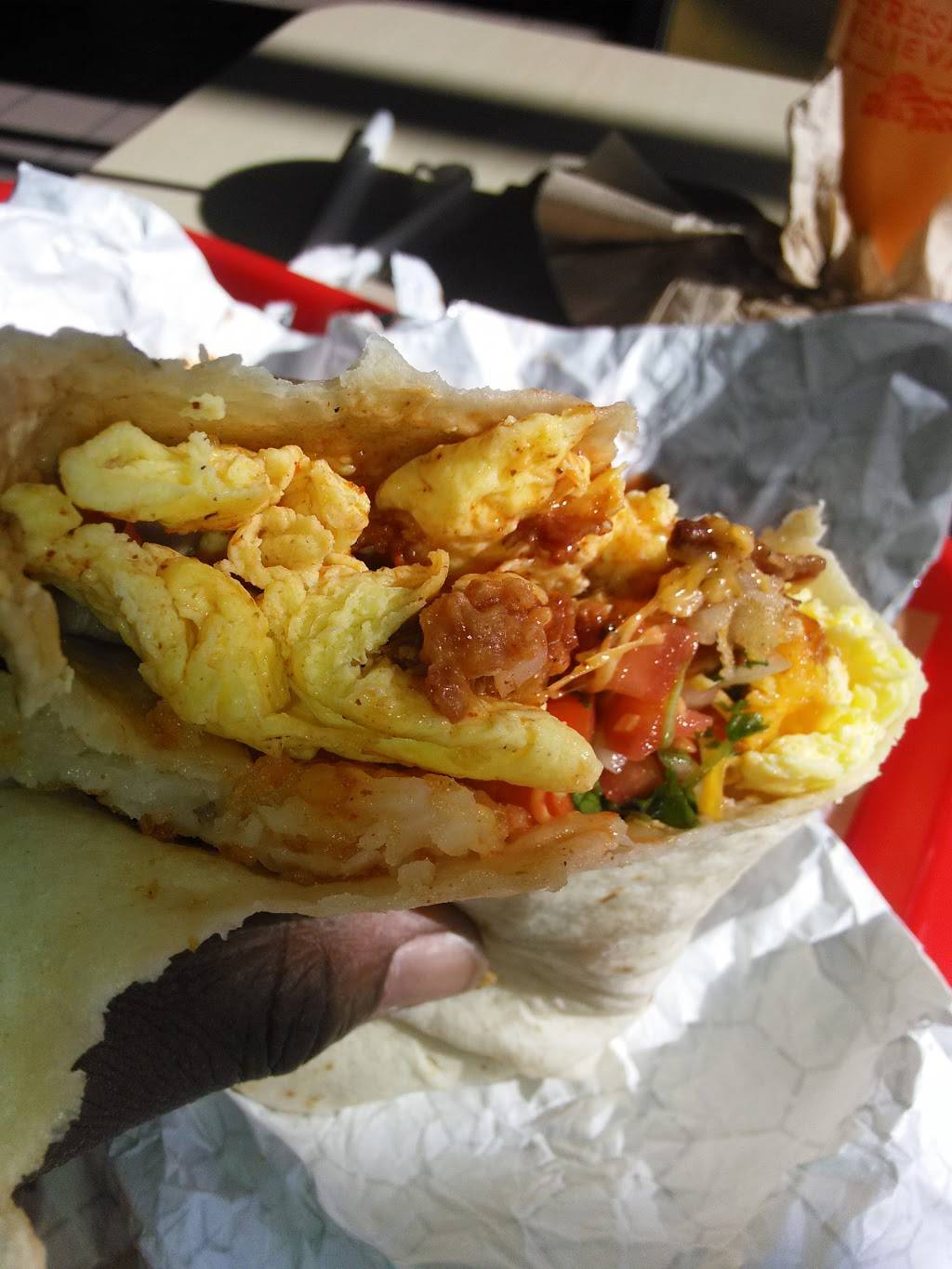 Del Taco | meal takeaway | 2450 N Rancho Dr, Las Vegas, NV 89130, USA | 7026316230 OR +1 702-631-6230