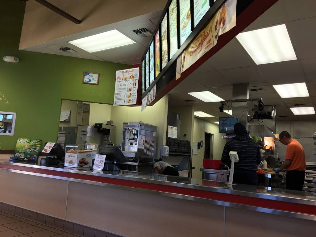 Del Taco | meal takeaway | 1194 E Yosemite Ave, Manteca, CA 95336, USA | 2092390233 OR +1 209-239-0233