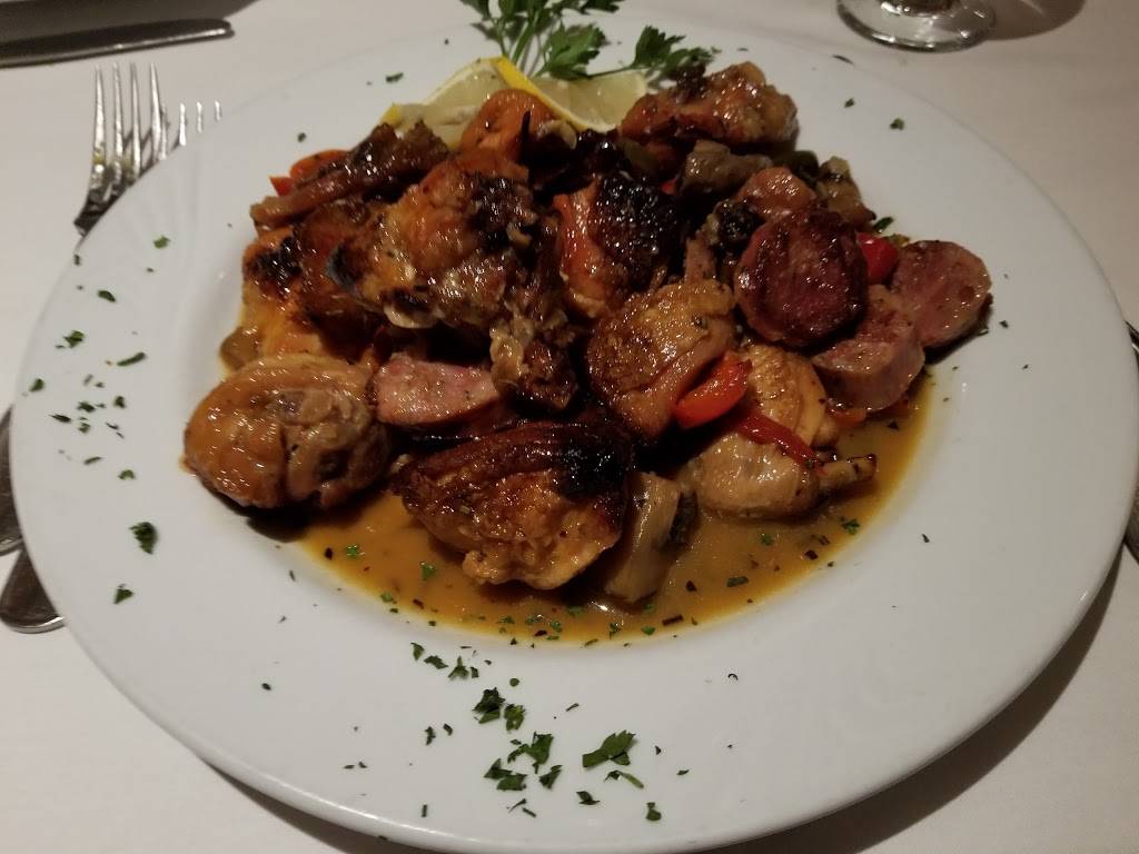 Alexs Bar and Grille | restaurant | 577 N Broadway, White Plains, NY 10603, USA | 9143581444 OR +1 914-358-1444