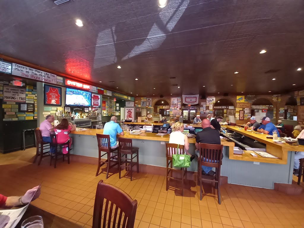 Wintzells Oyster House | restaurant | 6700 Airport Blvd, Mobile, AL 36608, USA | 2513411111 OR +1 251-341-1111
