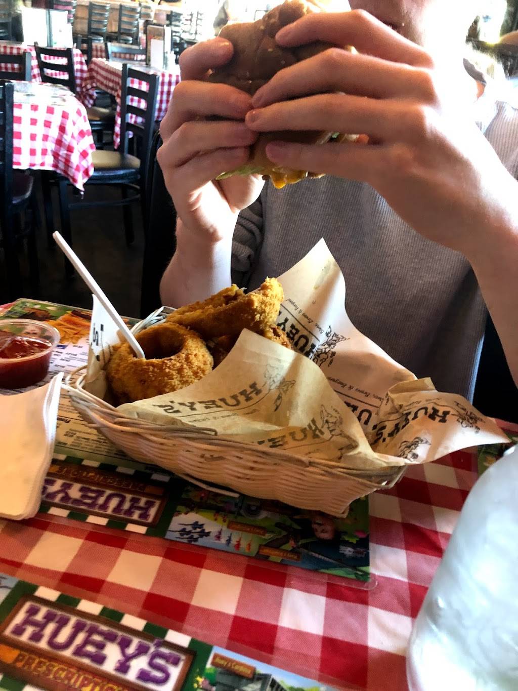 Hueys Midtown | restaurant | 1927 Madison Ave, Memphis, TN 38104, USA | 9017264372 OR +1 901-726-4372