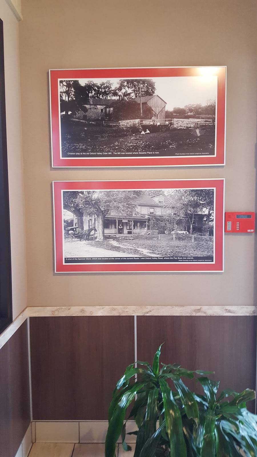 Burger King | restaurant | 340 Bristol Oxford Valley Rd, Langhorne, PA 19047, USA | 2159467984 OR +1 215-946-7984