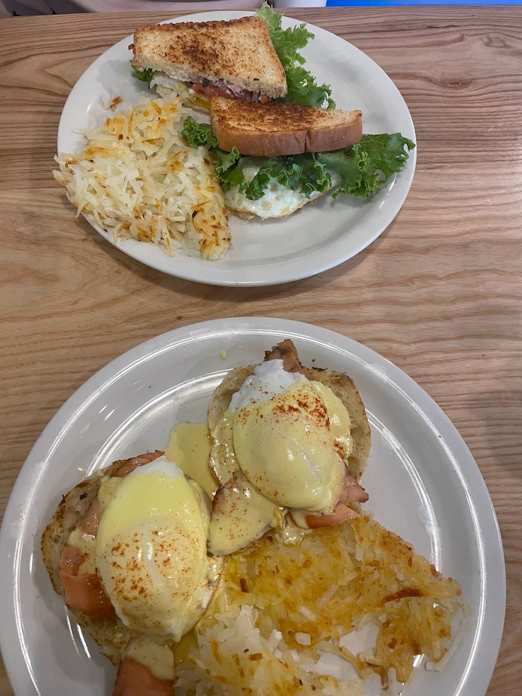 Bluebird Cafe Solon | restaurant | 112 E Main St, Solon, IA 52333, USA | 3196242031 OR +1 319-624-2031