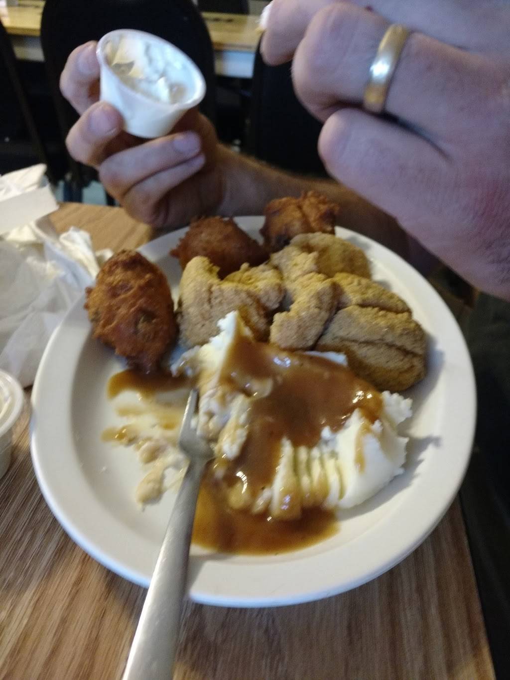 Long Branch Cafe | restaurant | 847 Ave F, Bogalusa, LA 70427, USA | 9857358711 OR +1 985-735-8711