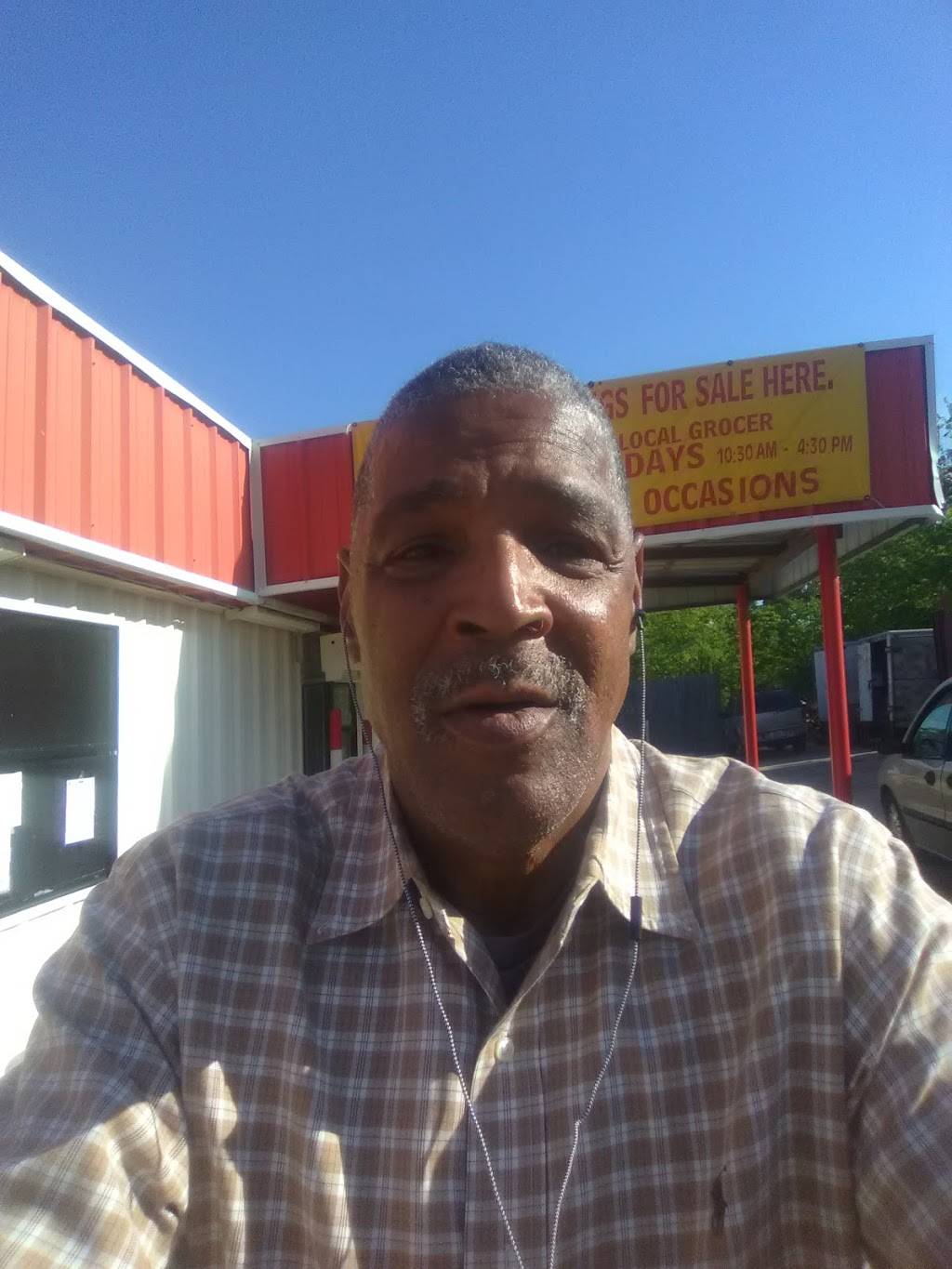 Robinsons Barbeque | restaurant | 1028 E Berry St, Fort Worth, TX 76110, USA | 8179241009 OR +1 817-924-1009