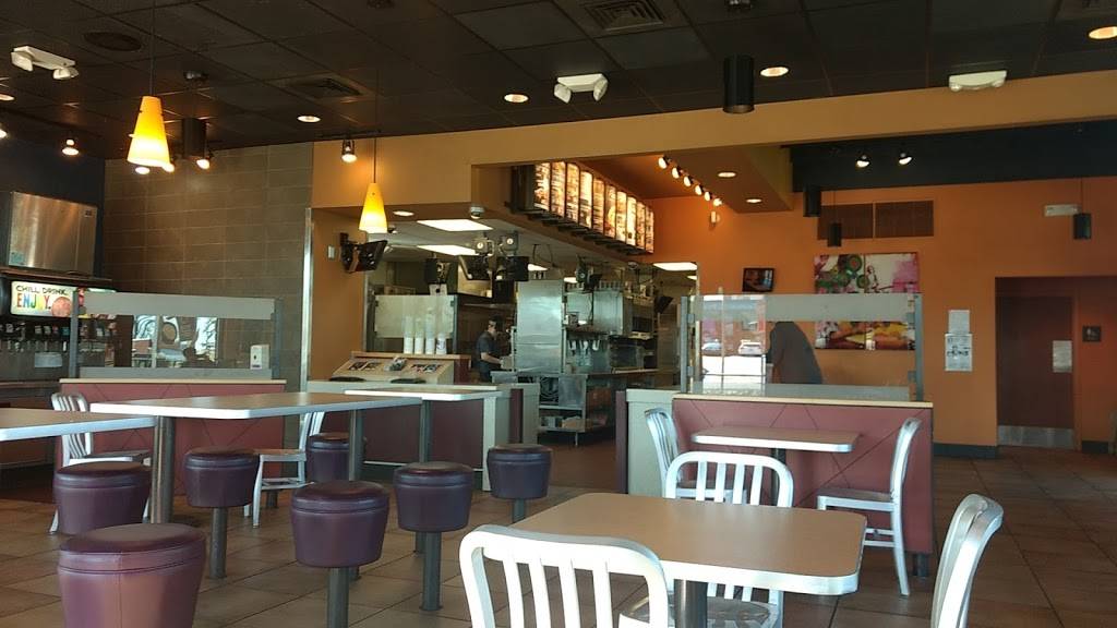 Taco Bell | meal takeaway | 960 W Main St, Branford, CT 06405, USA | 2034810351 OR +1 203-481-0351