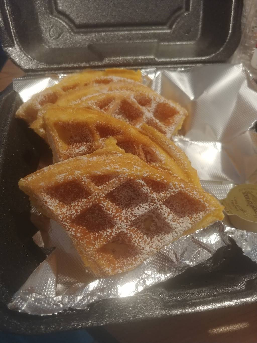 Brothers Fried Chicken and Waffles | restaurant | 701 S Main St, Medina, NY 14103, USA | 5853185002 OR +1 585-318-5002