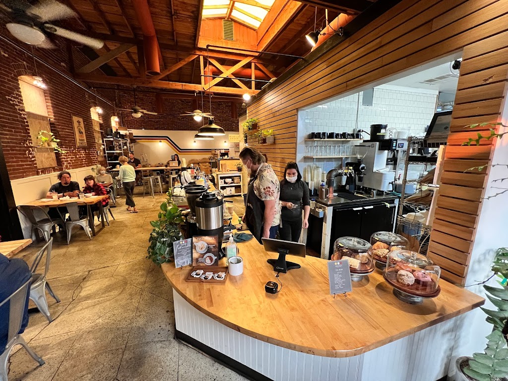 Component Coffee Lab | cafe | 514 E Main St, Visalia, CA 93292, USA | 5596241334 OR +1 559-624-1334