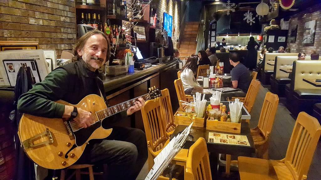 Flippers Gourmet Burgers | restaurant | 2062 Mountain Blvd, Oakland, CA 94611, USA | 5103392082 OR +1 510-339-2082