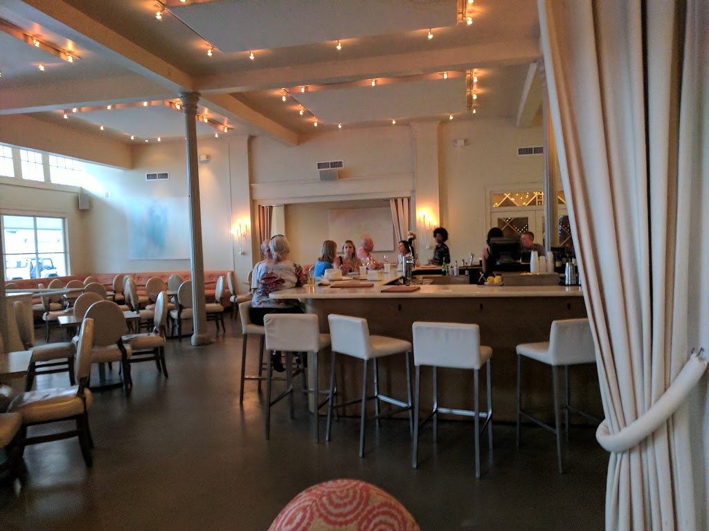 Oak & Ale | restaurant | 8118 Oak St, New Orleans, LA 70118, USA | 5043021485 OR +1 504-302-1485