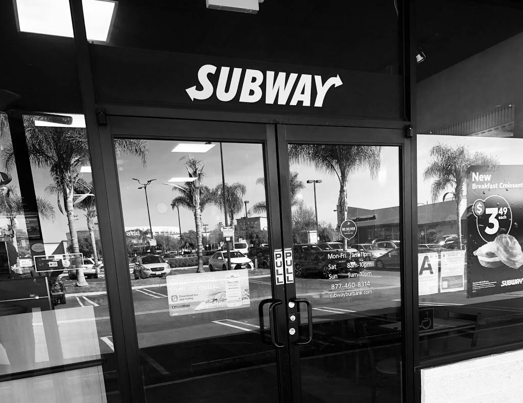 Subway Restaurants | restaurant | 2404 W Victory Blvd, Burbank, CA 91506, USA | 8188125400 OR +1 818-812-5400