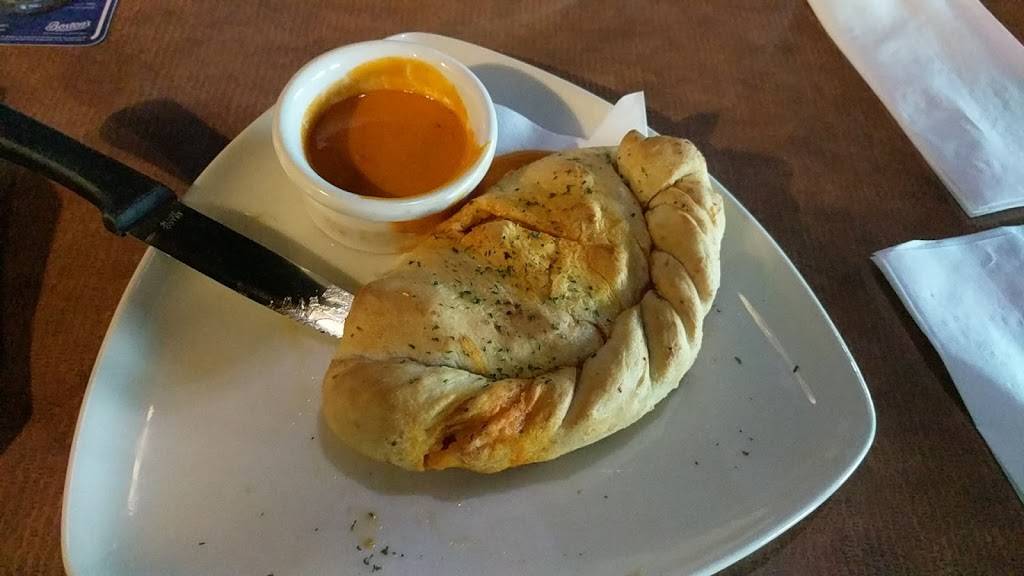 Bostons Restaurant & Sports Bar | restaurant | 13070 City Station Dr, Jacksonville, FL 32218, USA | 9047517499 OR +1 904-751-7499