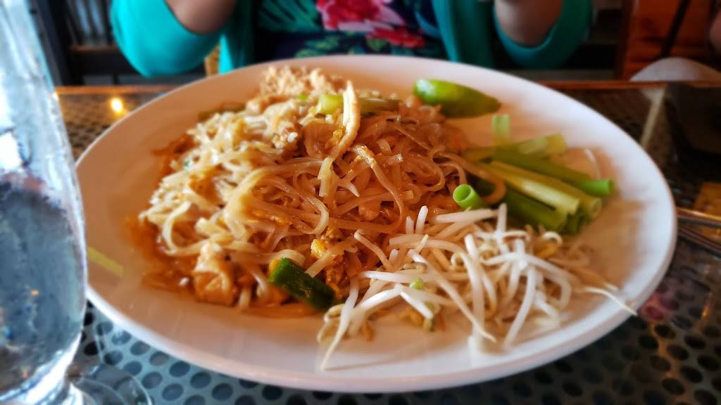 Sabai | restaurant | 2727 W Broad St, Richmond, VA 23220, USA | 8043674992 OR +1 804-367-4992