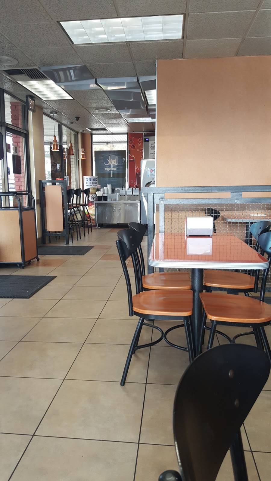 Jack in the Box | restaurant | 13282 Harbor Blvd, Garden Grove, CA 92843, USA | 7145375133 OR +1 714-537-5133