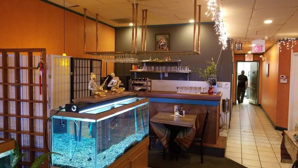 Mai Thai Restaurant | restaurant | 697 N Cass Ave, Westmont, IL 60559, USA | 6304554298 OR +1 630-455-4298