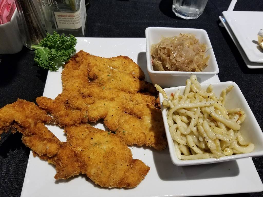 Bavarian Brauhaus | restaurant | 7304 Pkwy Dr S, Hanover, MD 21076, USA | 4107120300 OR +1 410-712-0300