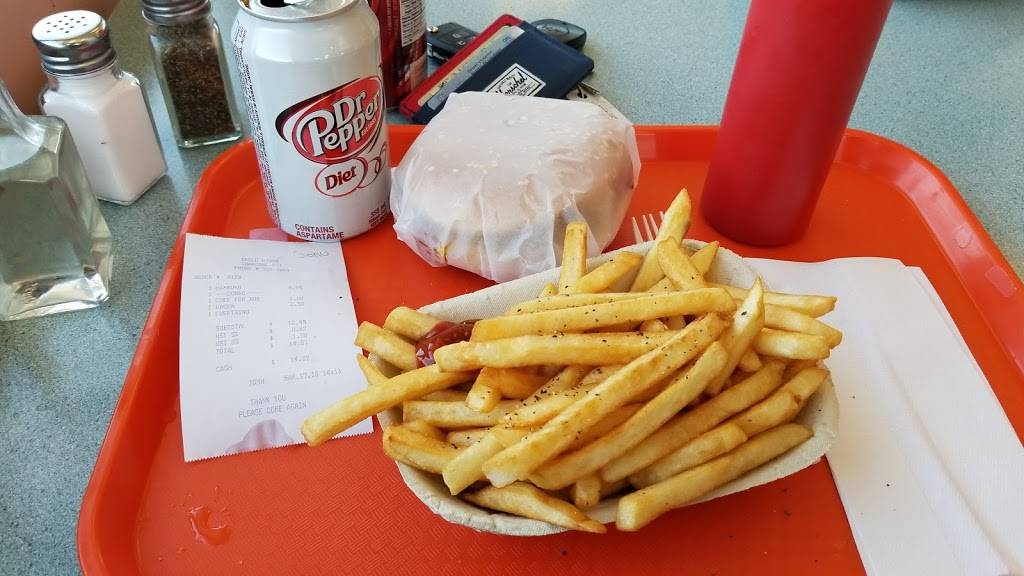 Belle River Charcoal Pit | meal takeaway | 408 Notre Dame St, Belle River, ON N0R 1A0, Canada | 5197282899 OR +1 519-728-2899