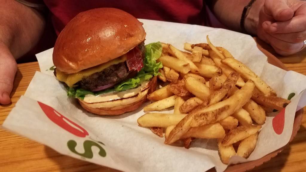 Chilis Grill & Bar | restaurant | 3515 Missouri Blvd, Jefferson City, MO 65109, USA | 5737614765 OR +1 573-761-4765