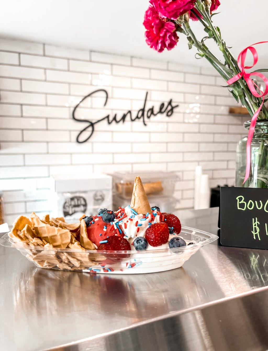 Sundaes Ice Cream Shoppe | restaurant | 10519 Marriottsville Rd, Randallstown, MD 21133, USA | 4107019085 OR +1 410-701-9085