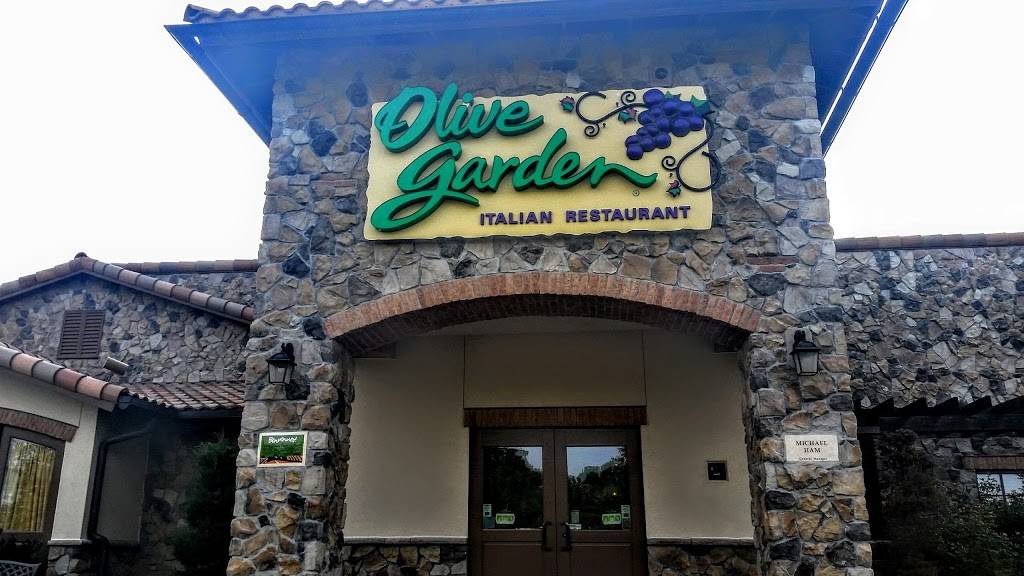 Olive Garden Italian Restaurant | meal takeaway | 9017 Ocean Gateway, Easton, MD 21601, USA | 4107639018 OR +1 410-763-9018