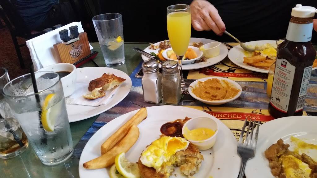 The Olde Ship | restaurant | 709 N Harbor Blvd, Fullerton, CA 92832, USA | 7148717447 OR +1 714-871-7447