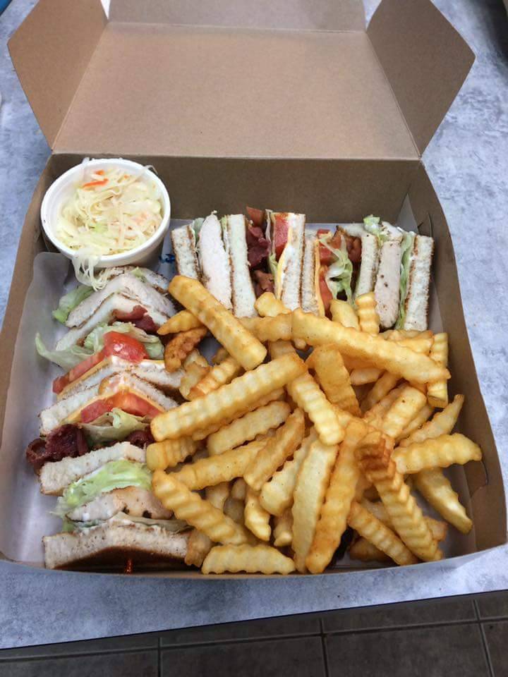 Bulls Eye Pizza Amherstburg | restaurant | 139 Sandwich St S, Amherstburg, ON N9V 1Z9, Canada | 5197361221 OR +1 519-736-1221