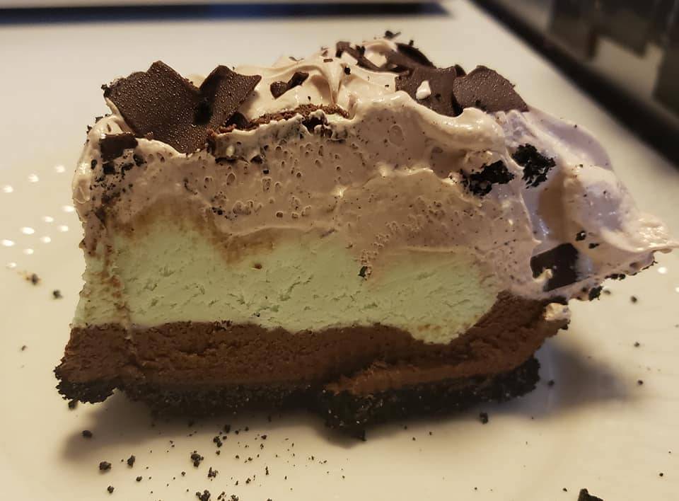 Lake Magnor Restaurant | restaurant | 764 US Hwy 63, Clayton, WI 54004, USA | 7159482975 OR +1 715-948-2975